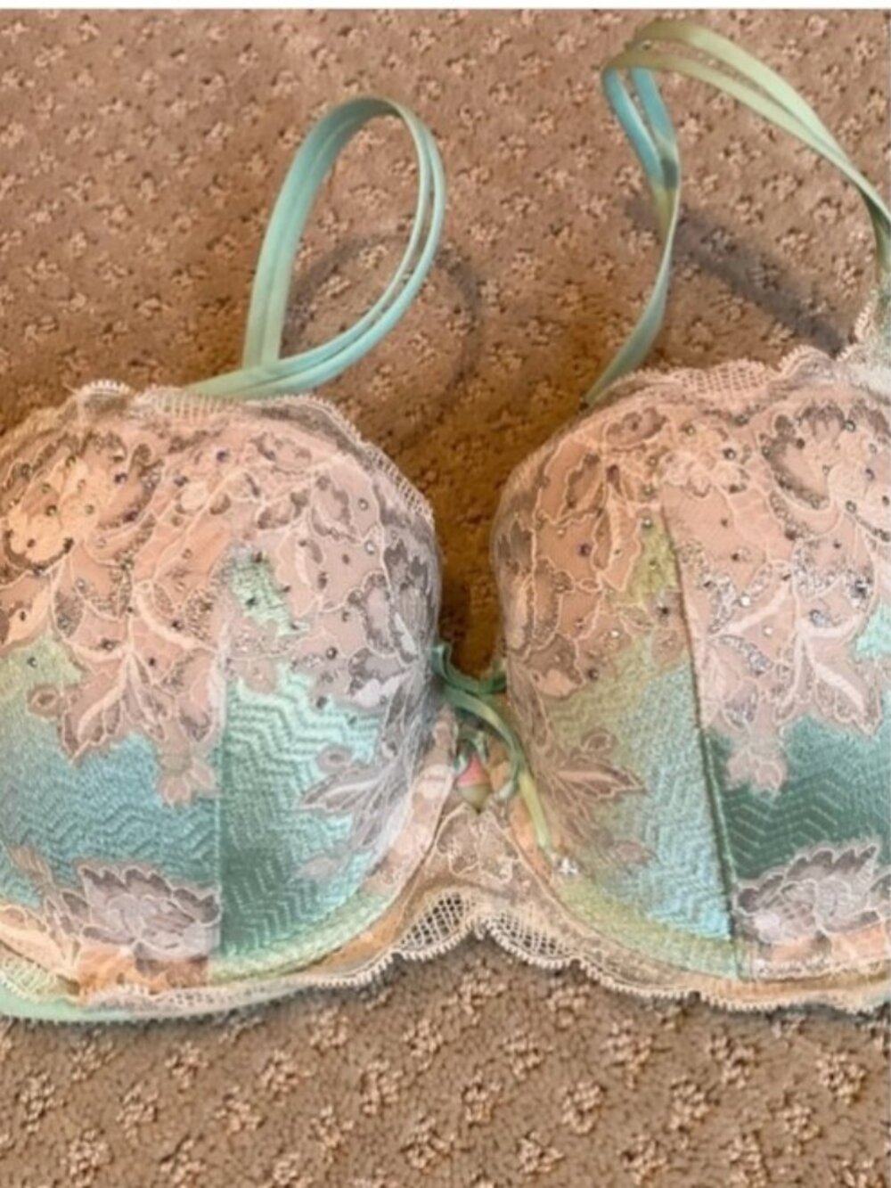 Victoria Secret Very Sexy Mint Green Lace and Crystal Bra 34 D